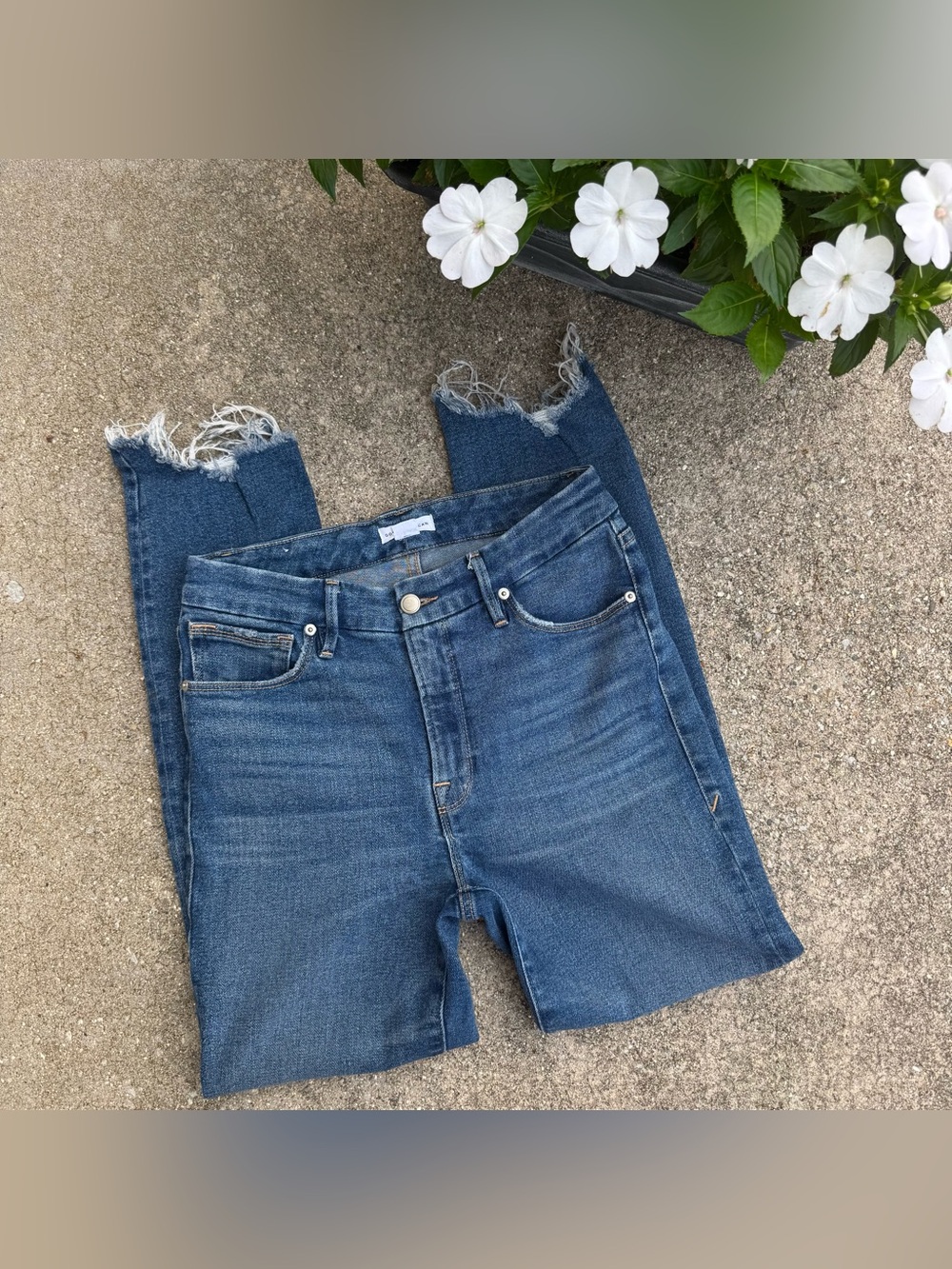 Good American High Rise Cropped Frayed Hem Jeans Size 4 / 27